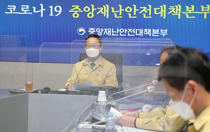 일평균 확진자 51% 급증…비수도권도 매우 우려