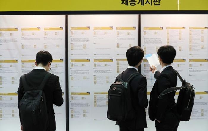 청년층 21년만에 최대 증가폭.... 6월 취업자 58.2만명↑