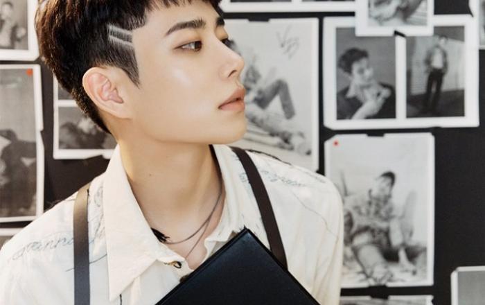 ‘나른한 섹시美’ 아스트로 MJ, ‘SWITCH ON’ 콘셉트 포토+트레일러 공개 ‘빠져드는 눈빛’