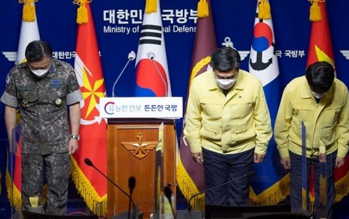 국방부 장관, 청해부대 집단감염에 “무거운 책임 통감…깊은 사과” 