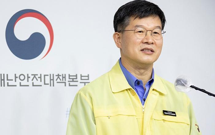 정부 “4차 유행 계속…감염 확산될 위험 매우 높아”