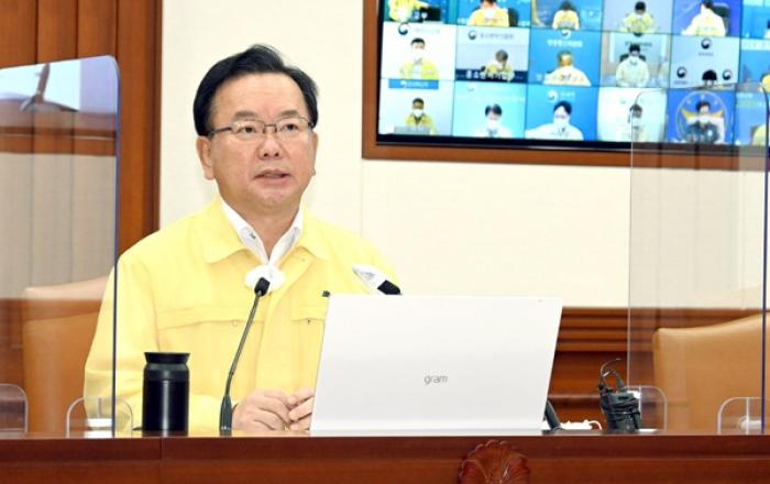 “거리두기 조정안 6일 결정…보완점 살펴봐야”