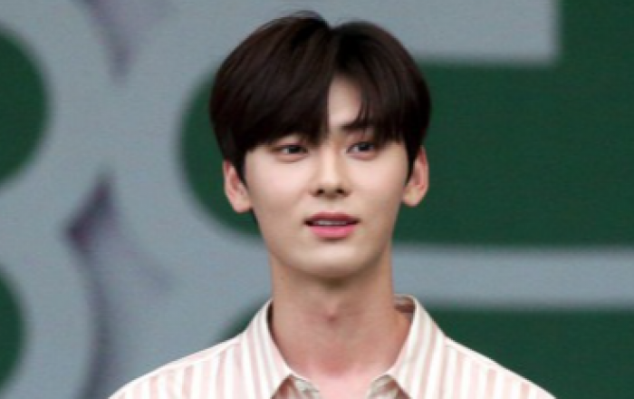 뉴이스트 황민현-팬클럽 러브, 생일 기념 우물 기부