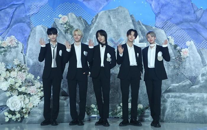 투모로우바이투게더, ‘혼돈의 장: FREEZE’로 美 '빌보드 200' 9주 연속 차트인! 