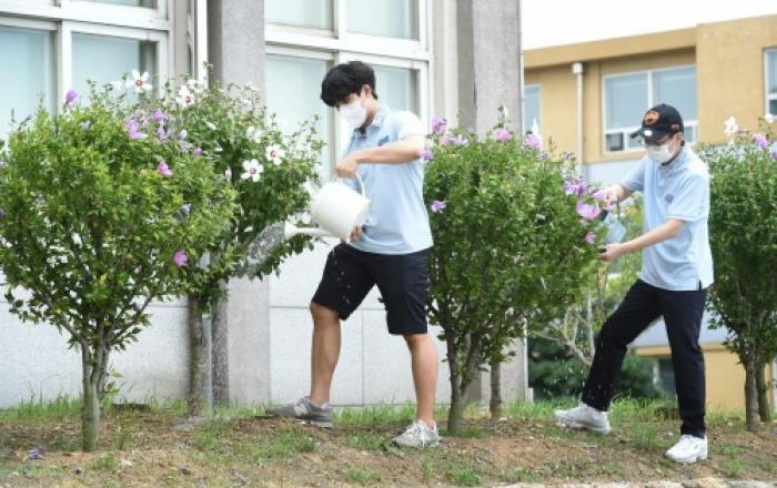 LG, 1,000개 초·중·고교에 '무궁화' 무상 보급