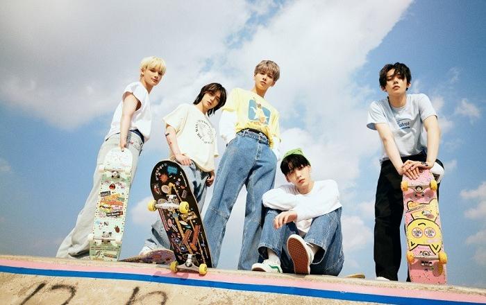 투모로우바이투게더 새 앨범, 아이튠즈 15개 국가/지역 ‘톱 앨범’ 차트 1위!