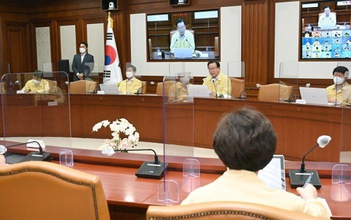 “고강도 방역조치 없었다면 훨씬 어려운 상황 직면”