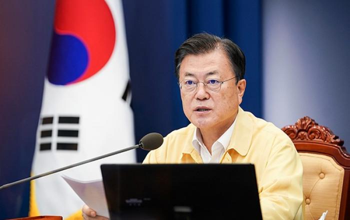 “부스터샷, 고령층·의료진 등 고위험군부터 늦지 않게 시작”