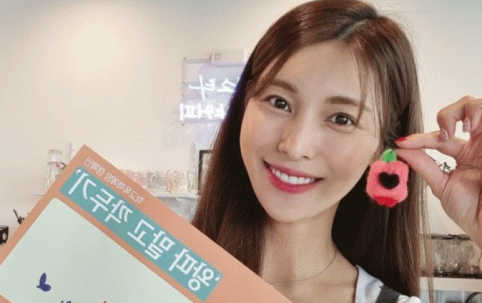 배우 김정화, 따뜻한 하루 학교 폭력 예방 ‘깍두기 캠페인’ 동참