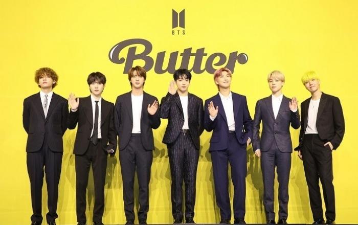 BTS에 ‘미래세대와 문화 대통령 특별사절’ 임명장
