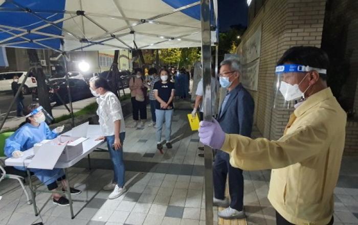 연수구, 함박마을 외국인 등 코로나19 야간 원스톱 현장관리