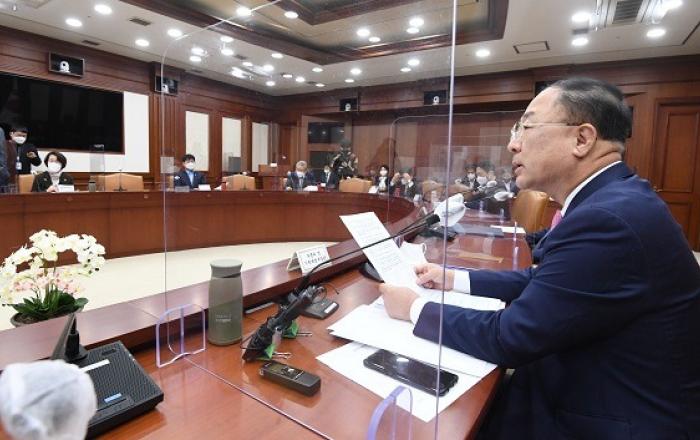 “美 반도체 정보 요청, 기업 자율성 등에 바탕 대응”