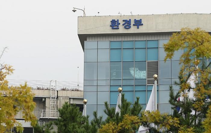 요소수 매점매석·불법유통 등 집중 단속 착수