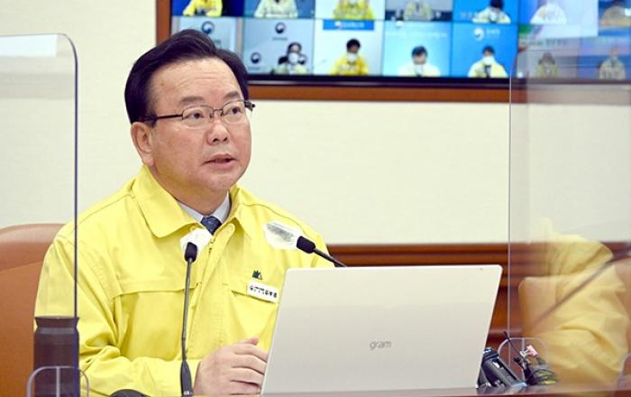 “방역지표 예상보다 빠르게 악화…작년말 위기 재현 우려”