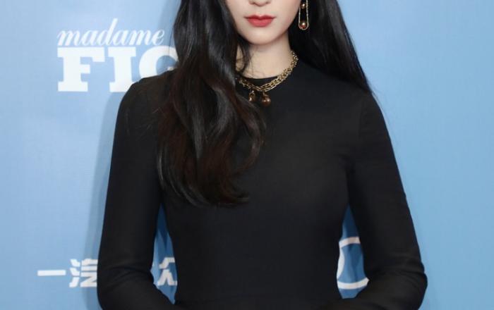 크리스탈, 中 유명 패션 시상식에서 ‘아시아 스타일 어워드’ 수상!