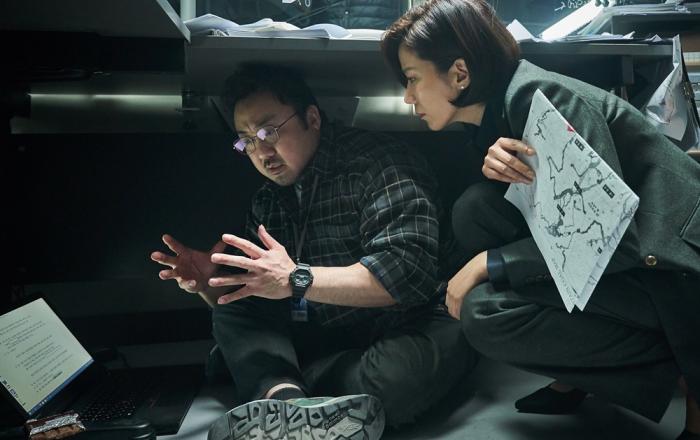 ‘백두산’ 마동석, 개봉 첫날 45만 관객 모으며 박스오피스 1위!