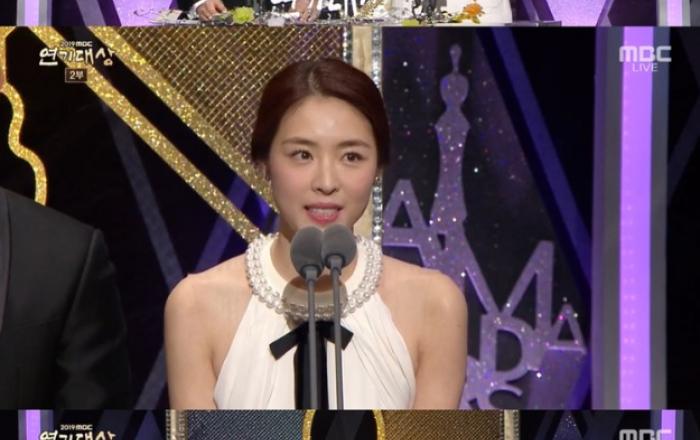 이연희, ‘2019 MBC 연기대상’ 시상자로 자리 빛냈다!