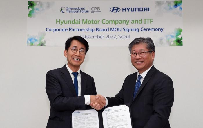 현대자동차-경제협력개발기구 국제교통포럼, 기업 협력이사회 가입 MOU 체결