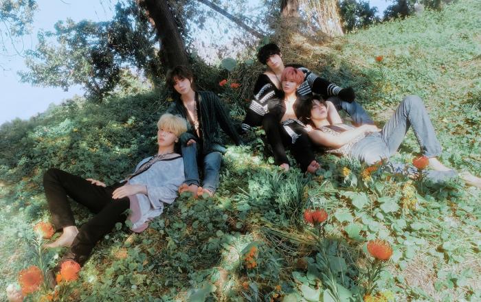 투모로우바이투게더 새 앨범, 선주문량 156만 장 돌파…2연속 ‘초동 밀리언 셀러’ 청신호!