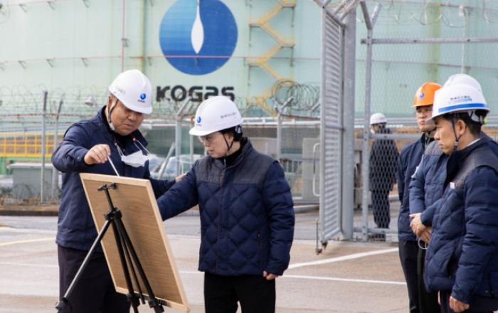 최연혜 가스공사 사장, 통영 LNG 생산기지 현장 안전 점검