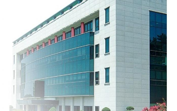 영창케미칼, 반도체 핵심 공정용 신소재 2종 양산… 1분기부터 매출 반영 기대