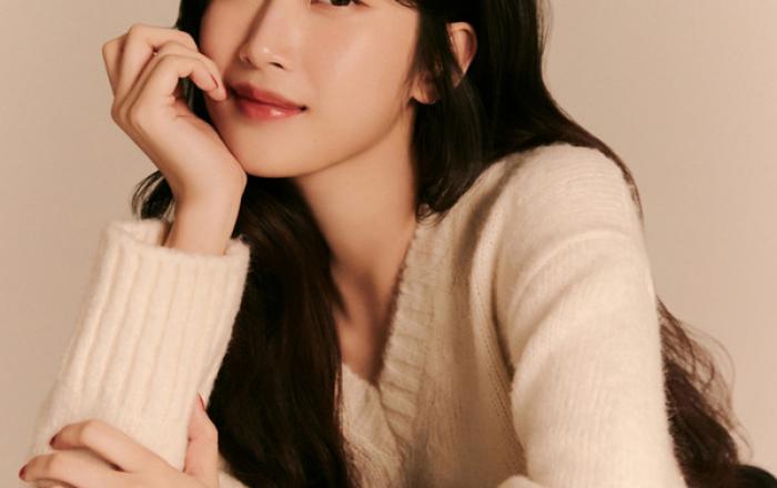 문가영, 데뷔 후 첫 팬미팅 전석 매진...'여신 비주얼' 포스터 공개