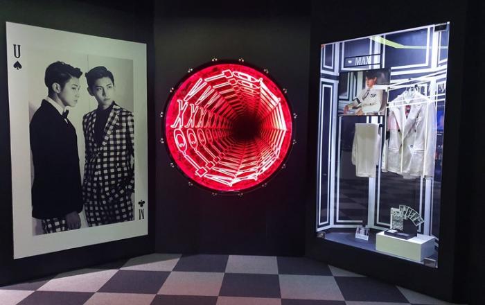 동방신기와 세계적 설치미술가 이반 나바로 만났다!