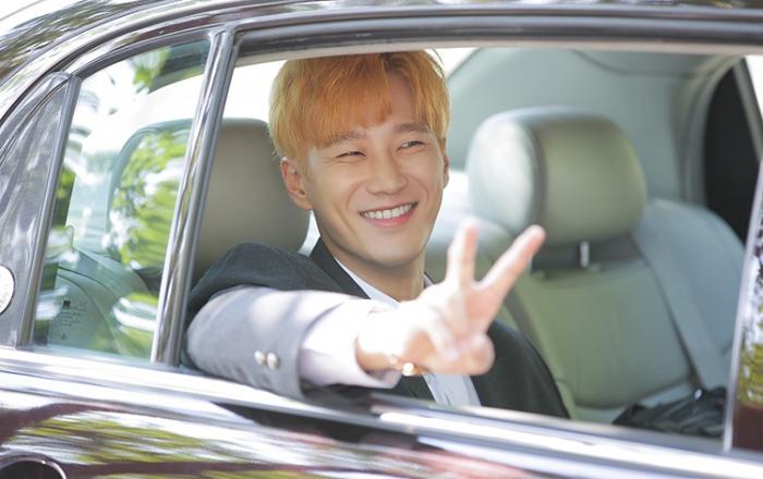 ‘이태원 클라쓰’ 안보현, 교복 완벽 소화 첫 촬영 비하인드 컷 공개