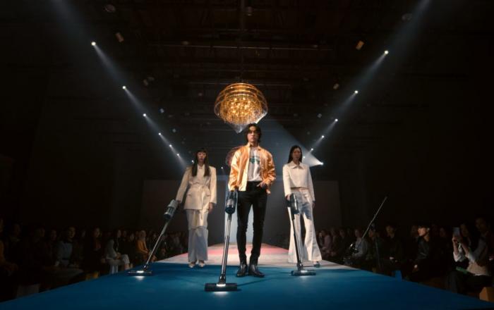 삼성전자, ‘비스포크 제트 AI’ 출시 기념 ‘세상에 없던 초강력 청소 쇼’ 선보여