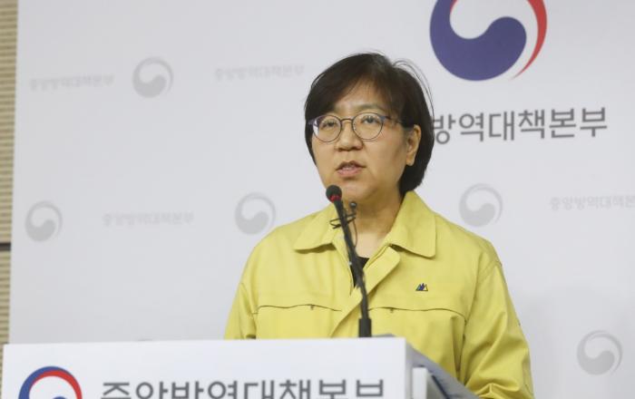 정부 “코로나19 지역사회·의료기관 감염사례 차단에 집중”