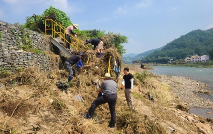 LH, 수해 피해복구 성금 1억 원&현장 장비 총력지원