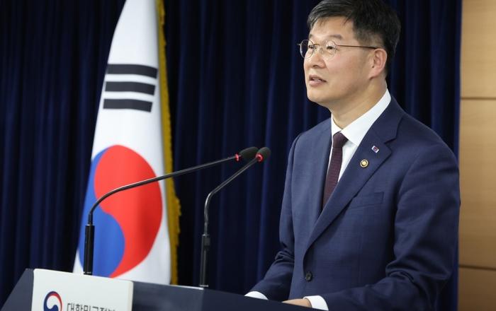 노인일자리, 2027년까지 노인인구 10% 수준으로 늘린다