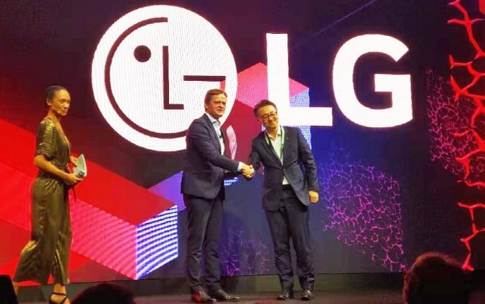 LG전자, 獨 자동차 제조 그룹 다임러의 우수 공급사로 선정 '쾌거'