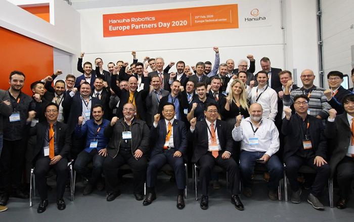 한화정밀기계 협동로봇, 독일에서 