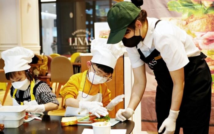 SPC 리나스, '세계 샌드위치의 날' 맞아 샌드위치 교실 진행