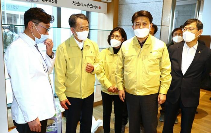 코로나19 생활치료센터 속속 가동…“계속 확충”