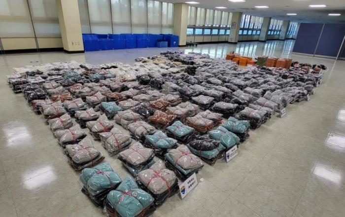 농산물 포장 박스 열어보니 가짜 명품(짝퉁)이… 경기도 특사경, 상표법 위반 혐의 11명 검거