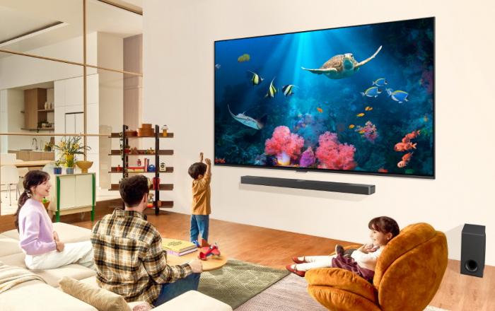 “더 똑똑하고, 새롭고, 커졌다” LG전자, 더 강력한 프로세서 적용 ‘2024년형 QNED TV’ 공개