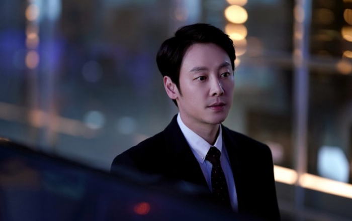 김동욱, 신뢰감 있는 목소리와 딕션부터 비주얼, 더욱 깊어진 연기까지… ‘기대감 폭발’