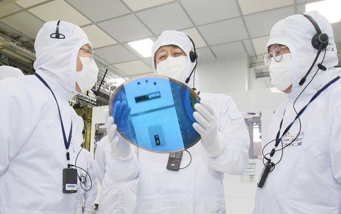 반도체 수출 117억 달러 달성…“21개월 만에 최대”