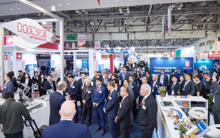 K-조선, 올 1분기 136억 달러 수주…3년 만에 세계 1위 복귀