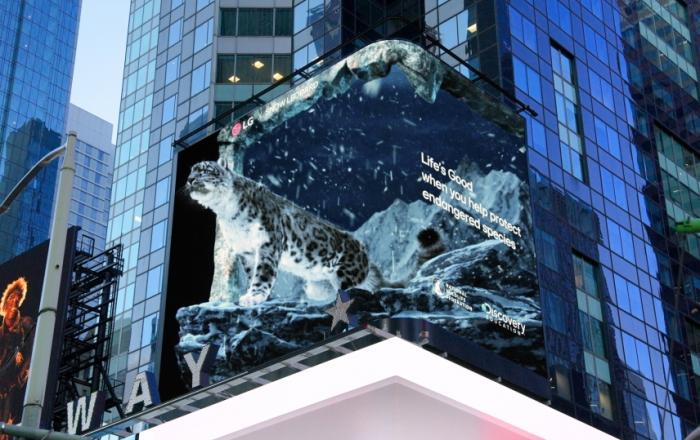 LG전자, 美 타임스스퀘어에서 기후 변화로 멸종 위기 처한 동물 알린다
