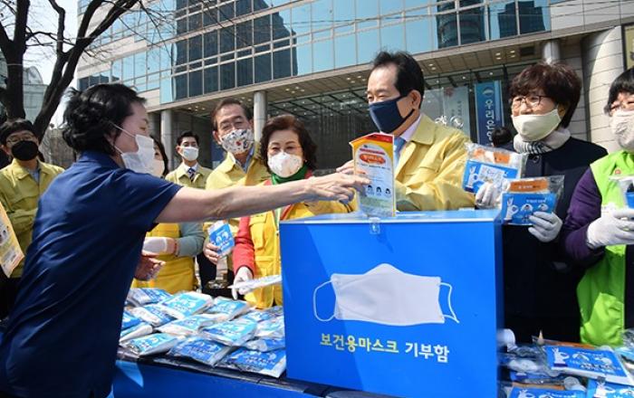 정세균 총리 “면마스크 생산, 소상공인에 일자리 제공