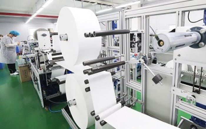 첫 수입 마스크 필터용 부직포 27일부터 생산에 투입…마스크 최대 250만장