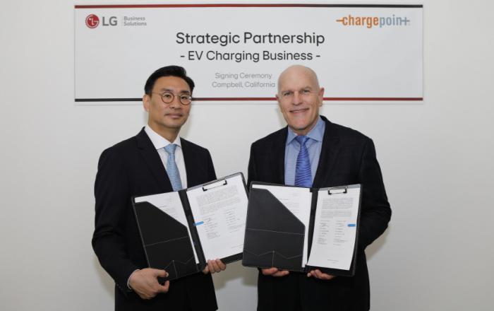 “북미 1위 충전사업자 차지포인트와 손잡는다” LG전자, 전기차 충전사업 글로벌 확대 가속화