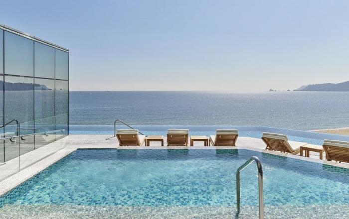 그랜드 조선 부산, ‘딥 인 아트 (Deep in Art)’ 선봬