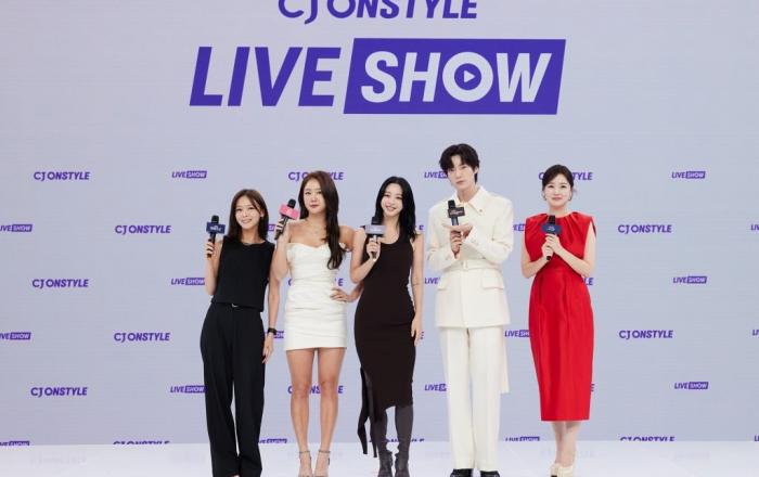 새판 짠 CJ온스타일, 초대형 모바일 라이브쇼 출격 “콘텐츠 커머스 ‘뉴노멀’ 전략 승부수”