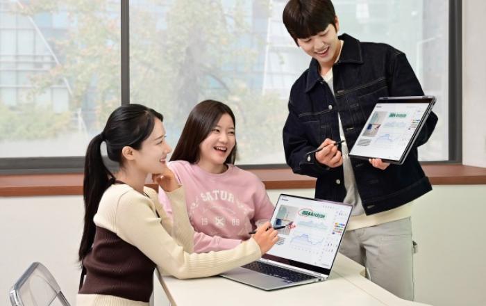 삼성전자, AI PC ‘갤럭시 북5 Pro 360’ 국내 출시