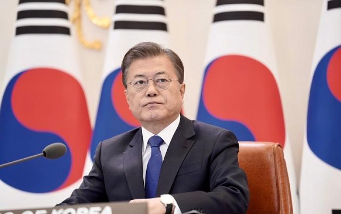 문재인 대통령 “아세안+3 운명 공동체…코로나19 위기 함께 극복하자”