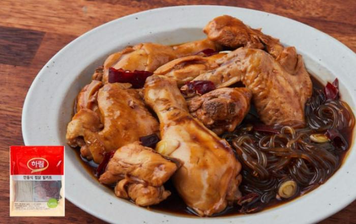 하림, 안동지역 명물이자 배달 음식으로 인기 높은 ‘찜닭’을 간편하게 요리할 수 있도록 밀키트 출시